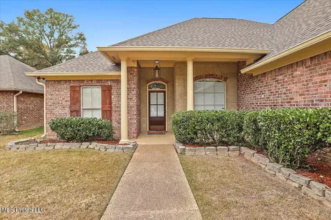 609 Oakview Way, Byram, MS 39272 photo 2