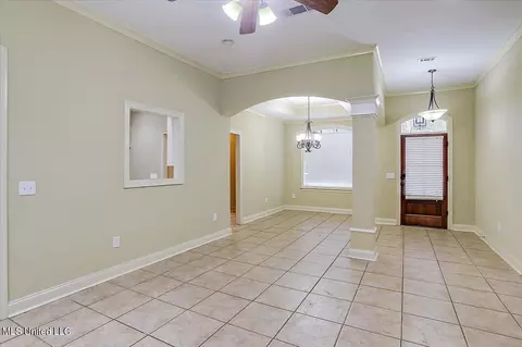 609 Oakview Way, Byram, MS 39272 photo 5