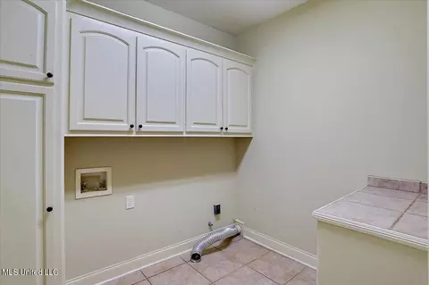 609 Oakview Way, Byram, MS 39272 photo 16