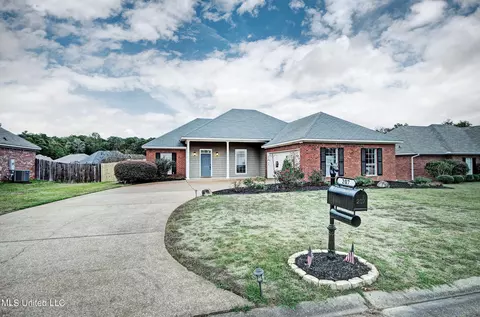 207 Old Town Ln, Brandon, MS 39042