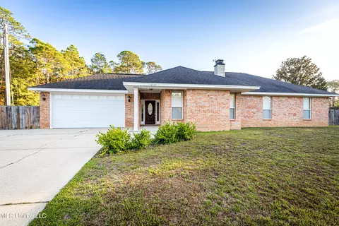 1812 Bonsecur Cv, Gautier, MS 39553