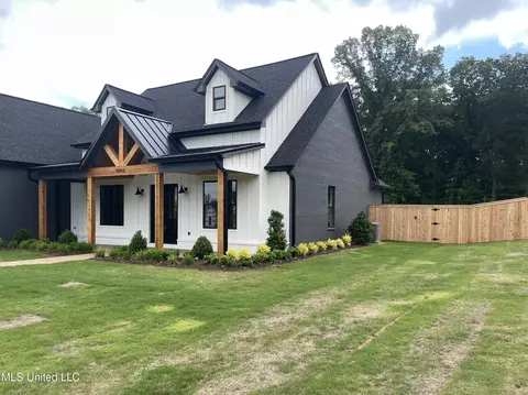 Exterior - 5043 Camp Crossing Xing, Hernando, MS 38632 photo 13 of 16