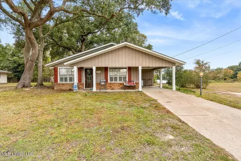 706 Joan St, Long Beach, MS 39560