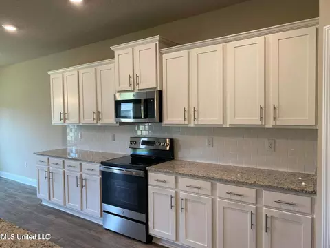 8007 Crawford Dr, Long Beach, MS 39560 photo 7