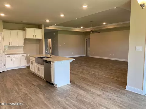 8007 Crawford Dr, Long Beach, MS 39560 photo 13