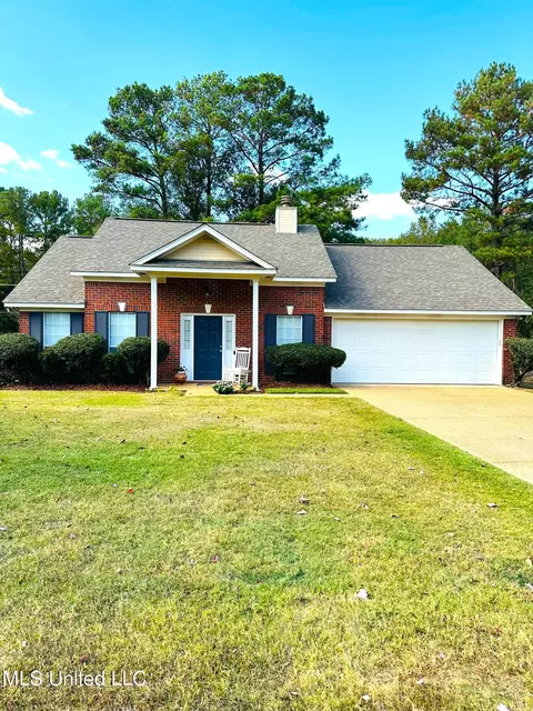 669 Southern Oaks Dr, Florence, MS 39073