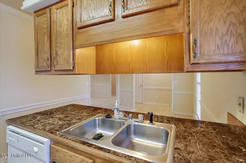 511 Eaglewood Dr, Florence, MS 39073 photo 9