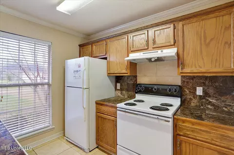 511 Eaglewood Dr, Florence, MS 39073 photo 4