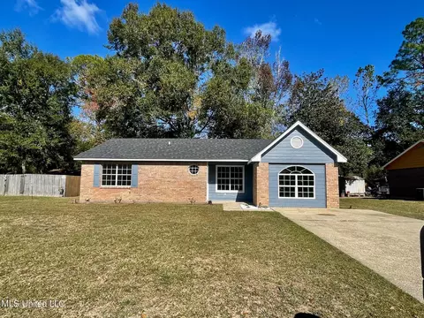 1500 Springridge Rd, Gautier, MS 39553