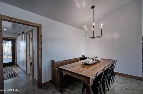 Dining - 26 Marlee Savell Dr, Forest, MS 39074 photo 1 of 2