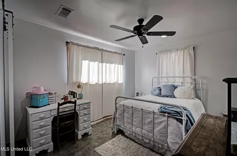 Bedroom - 26 Marlee Savell Dr, Forest, MS 39074 photo 3 of 9