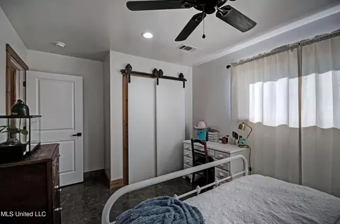Bedroom - 26 Marlee Savell Dr, Forest, MS 39074 photo 4 of 9