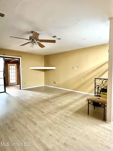 1376 Monterey Rd, Florence, MS 39073 photo 8