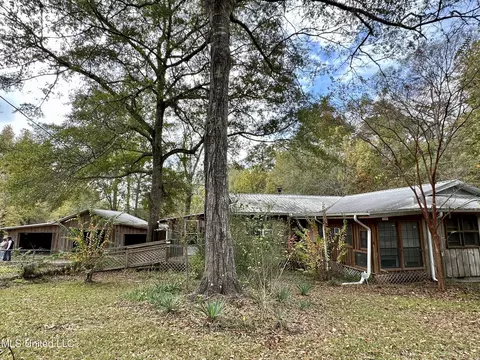 1376 Monterey Rd, Florence, MS 39073 photo 3