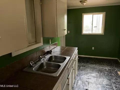 710 Neering Trl, Jackson, MS 39206 photo 2