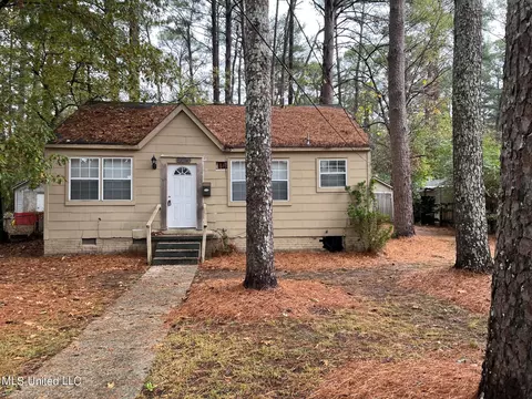 734 Broadmoor Dr, Jackson, MS 39206