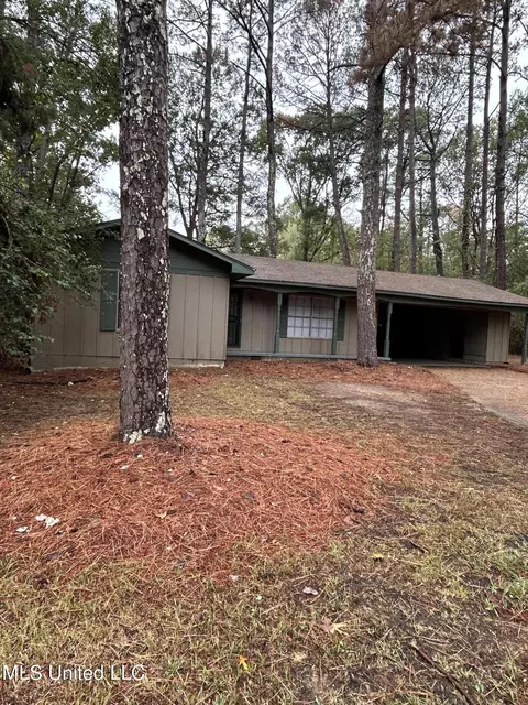 975 Valencia St, Jackson, MS 39204