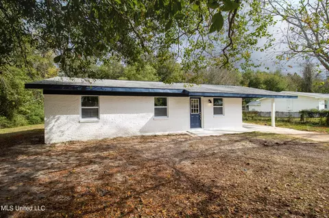 928 Camp Four Jacks Rd, Biloxi, MS 39532