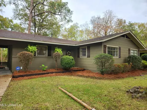 1436 Wilhurst St, Jackson, MS 39211 photo 1