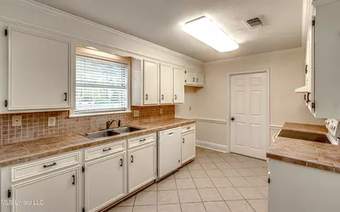 121 Harbor Rd, Madison, MS 39110 photo 22