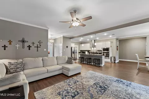 12200 E Pointe Dr, Picayune, MS 39466 photo 8