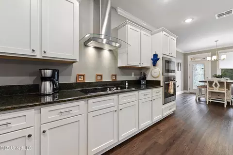 12200 E Pointe Dr, Picayune, MS 39466 photo 10