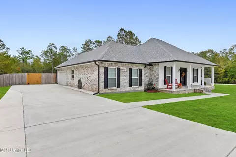 12200 E Pointe Dr, Picayune, MS 39466 photo 2