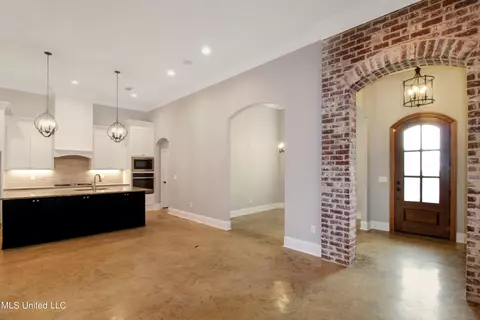 332 Royal Pond Cir, Flowood, MS 39232 photo 3