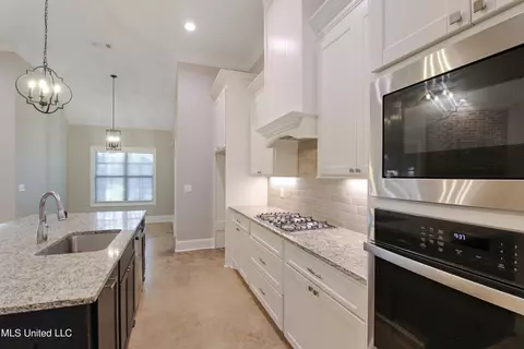 332 Royal Pond Cir, Flowood, MS 39232 photo 9