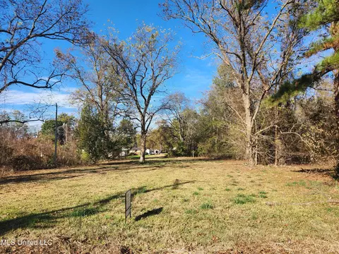 W South Avenue, Crenshaw, MS 38621