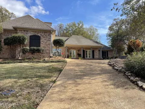 260 Oak Park Dr, Madison, MS 39110 photo 1