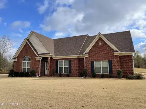 4648 Spike Ln, Horn Lake, MS 38637