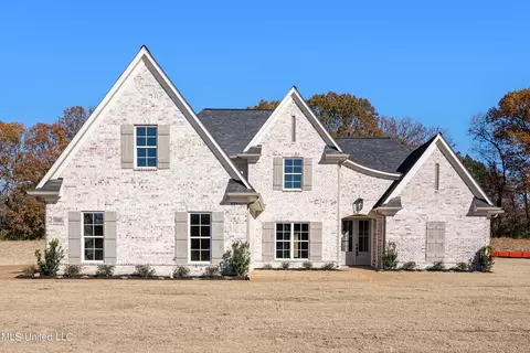 1458 Ashtons Ln, Hernando, MS 38632