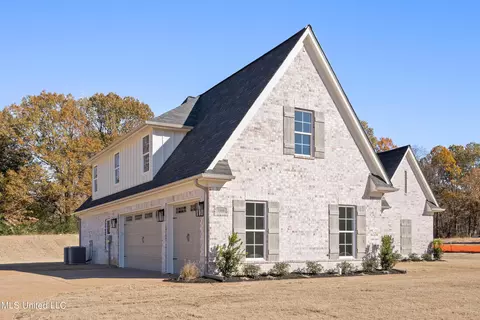 1458 Ashtons Ln, Hernando, MS 38632 photo 2