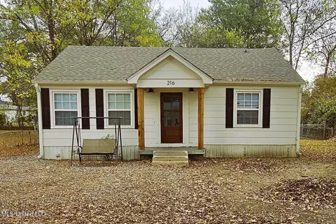 216 N First Ave, Cleveland, MS 38732
