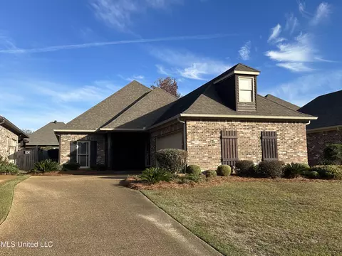 205 Lake Harbour Lndg, Ridgeland, MS 39157