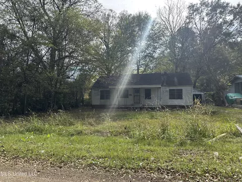 4393 Welota Dr, Jackson, MS 39209