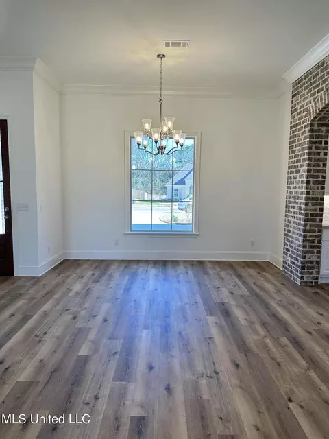 925 Glenwild Cir, Canton, MS 39046 photo 3