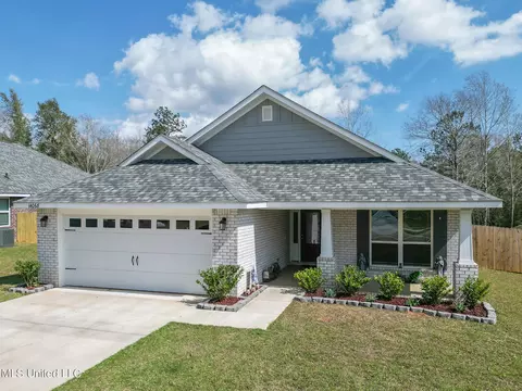 14068 Old Mossy Trl, Gulfport, MS 39503