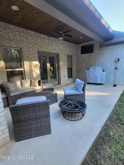 538 Brighton Trl, Florence, MS 39073 photo 17