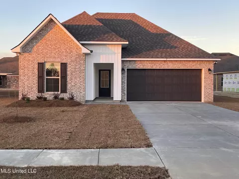7 Red Oak Dr, Long Beach, MS 39560