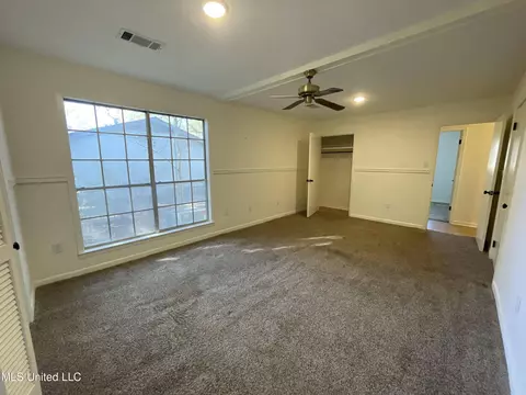 Living - 206 NE Jadek Dr, Magee, MS 39111 photo 4 of 6
