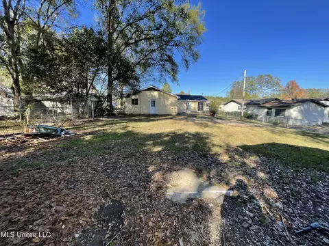Exterior - 206 NE Jadek Dr, Magee, MS 39111 photo 10 of 14