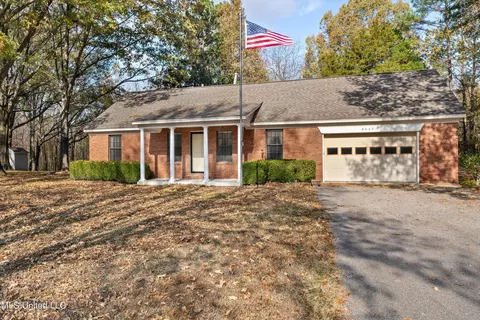 8069 Horn Lake Rd, Southaven, MS 38671