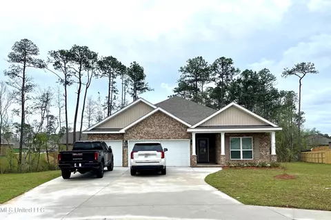 6301 Stella Cv, Ocean Springs, MS 39564