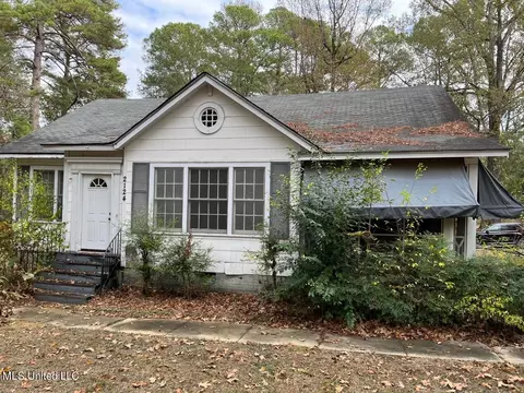 2124 Alta Woods Blvd, Jackson, MS 39204 photo 2