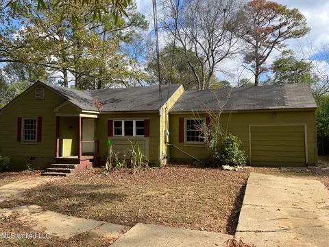 4934 Cedarhurst Dr, Jackson, MS 39206