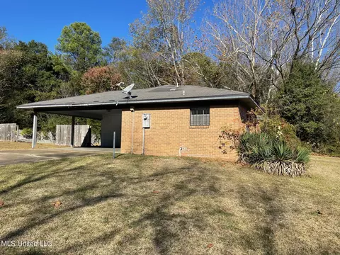 1995 Scanlon Dr, Jackson, MS 39204 photo 3