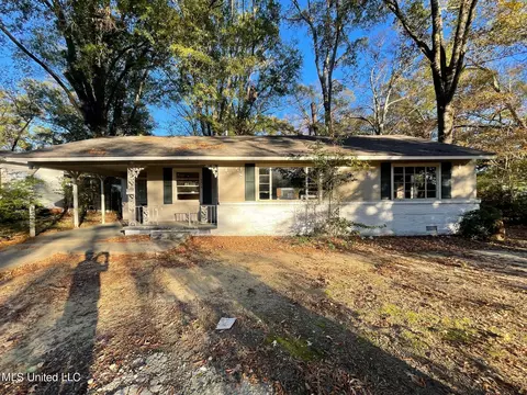 3918 Del Rosa Dr, Jackson, MS 39206