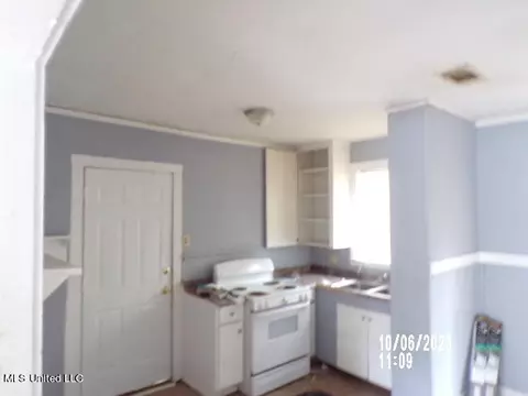 220 Decelle St, Jackson, MS 39216 photo 4